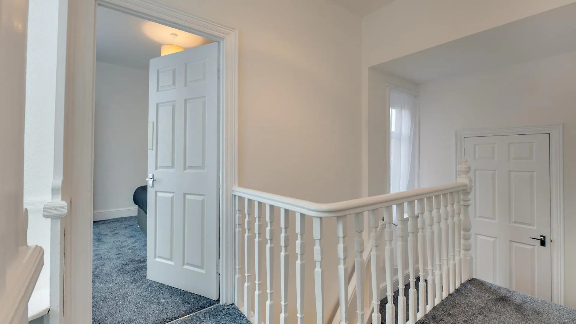 Mauve Modern 3-Bedroom Home In Newcastle 0*, Ньюкасл-апон-Тайн
